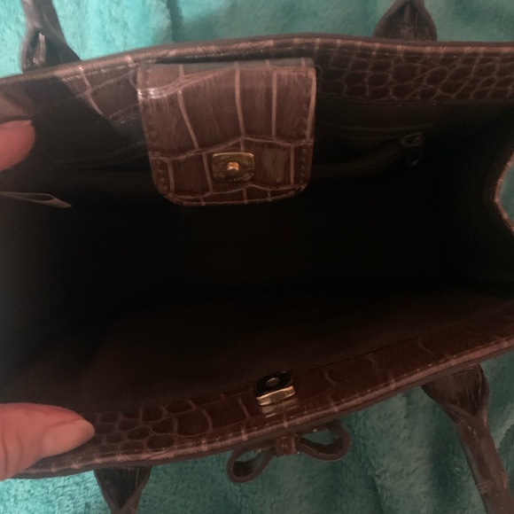 💚3/$25 Liz Claiborne small purse flower needlework bow - Picture 10 of 13